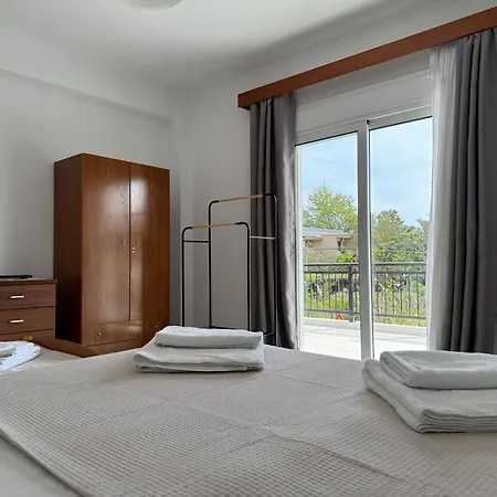 White - Town Apartman *